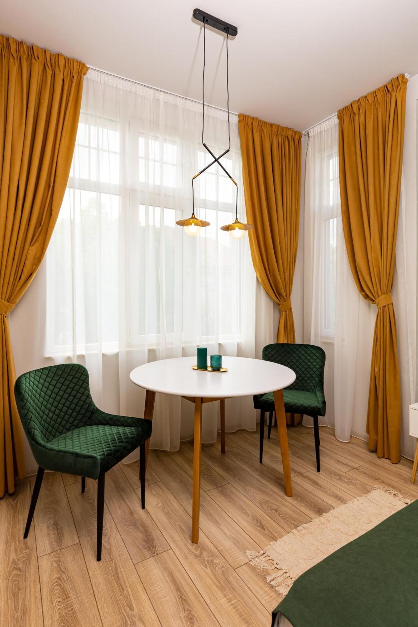 Kapana Guest House On Central Pedestrian Street With Parking Included Plovdiv Room photo