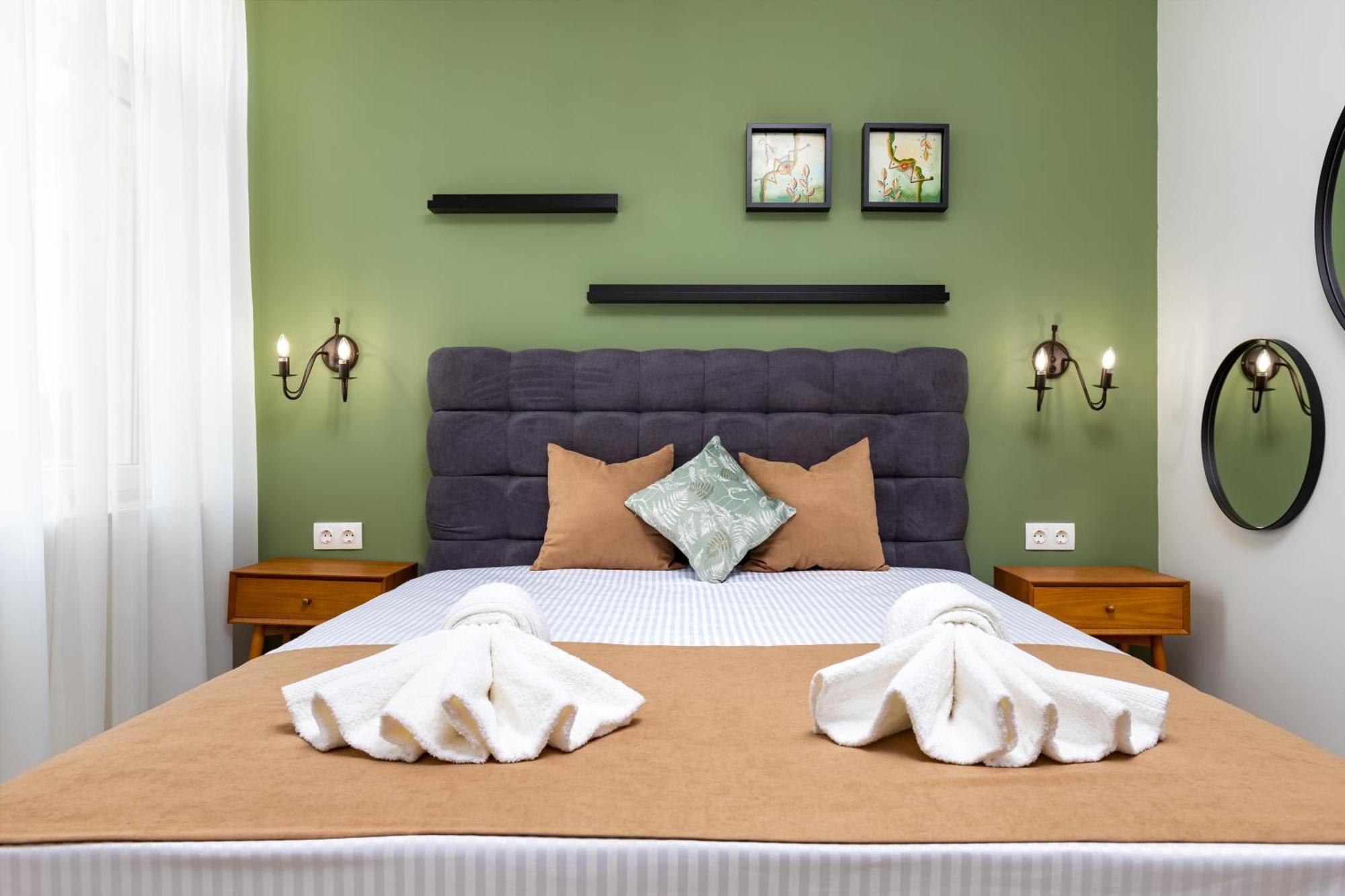 Kapana Guest House On Central Pedestrian Street With Parking Included Plovdiv Room photo