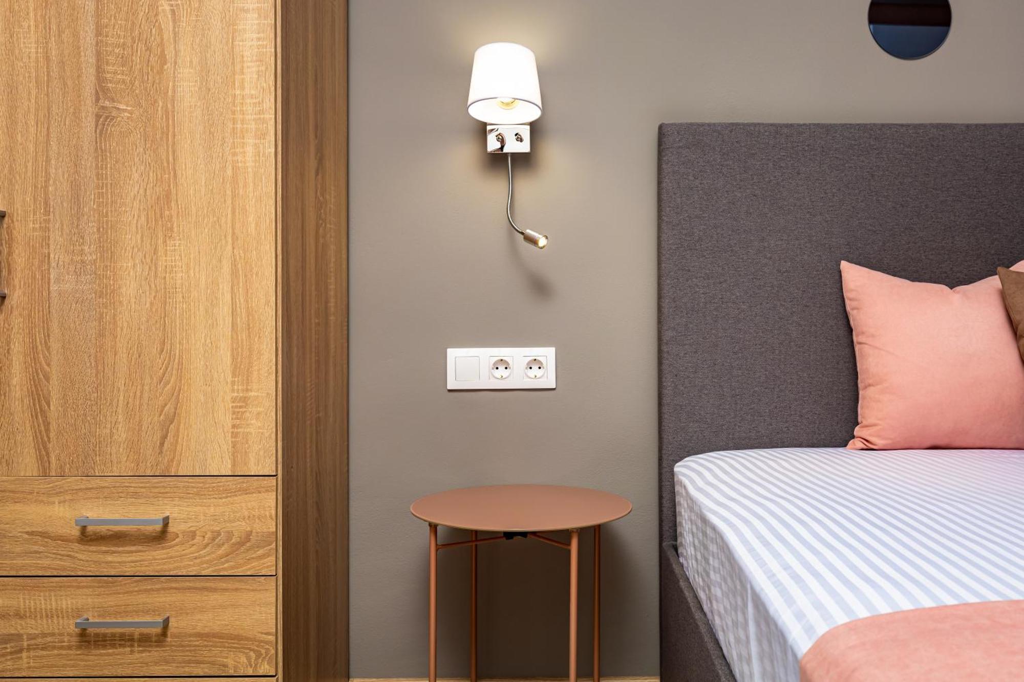 Kapana Guest House On Central Pedestrian Street With Parking Included Plovdiv Room photo